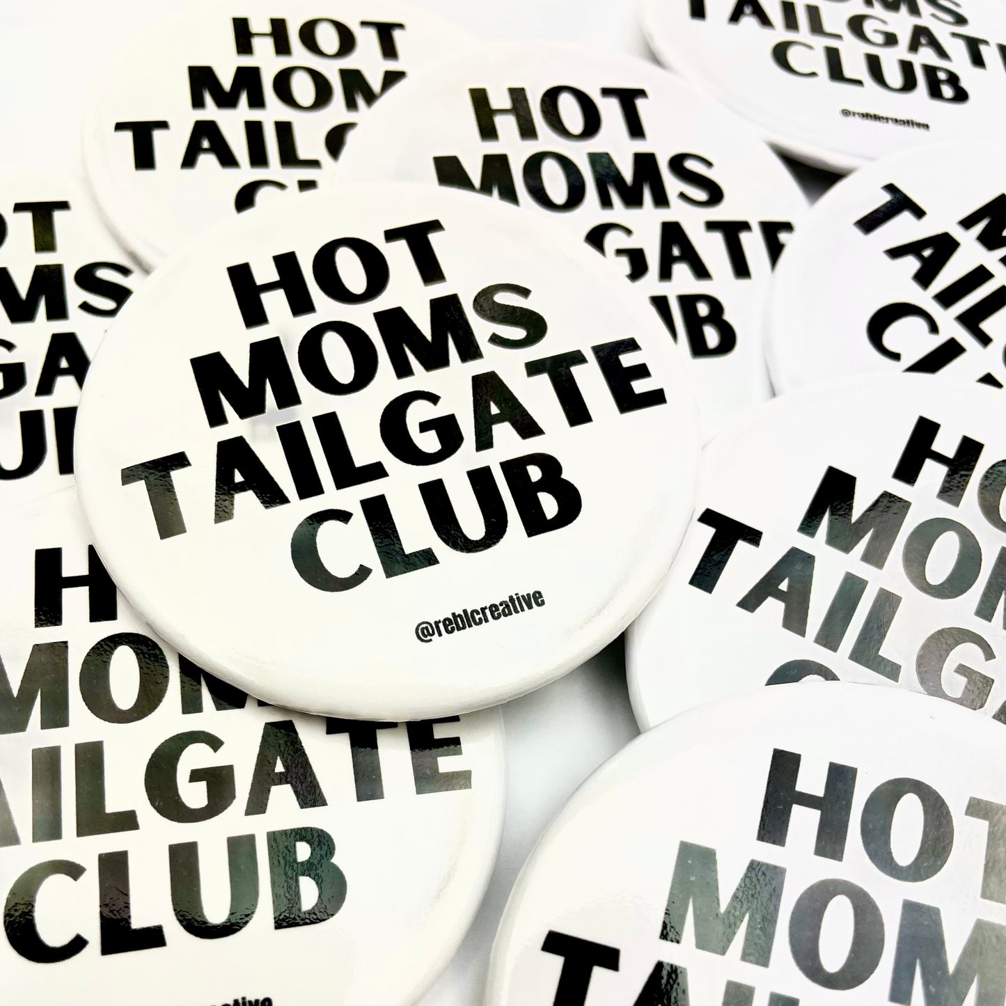 Hot Moms Tailgate Club - Black/White